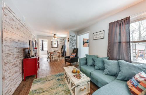 Twin Lakes Haus | Cozy Home with Fire Pit 2 Blocks to Lake Mary!