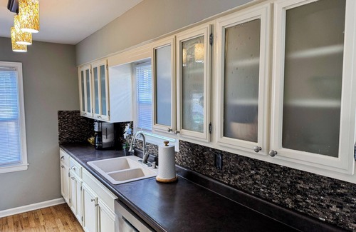 Near Eastside Haus | Cozy house near downtown Indianapolis, great capacity, spacious backyard.