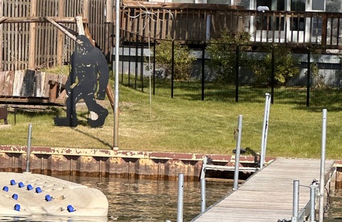 Greenbush Haus | Cozy house on the lake with hot tub