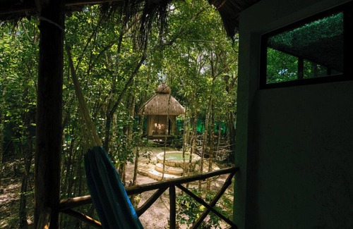 Cozumel Kabine | Cozy Jungle Retreat- Hot tub, Private Pool & Breakfast - 5 mins to Beach