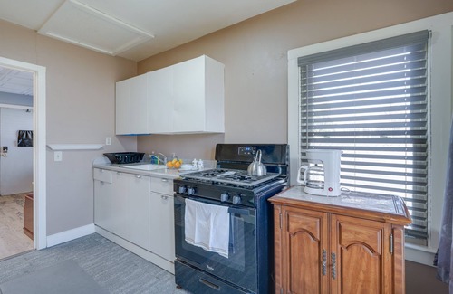 Kalamazoo Wohnung | Cozy Kalamazoo Studio, 4 Mi to Downtown Area!