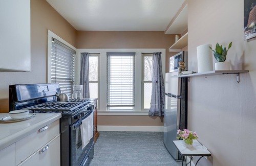 Kalamazoo Wohnung | Cozy Kalamazoo Studio, 4 Mi to Downtown Area!