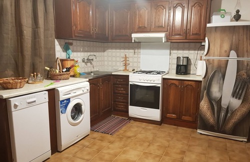 Kamari Haus | gemütliches kalydna haus !!