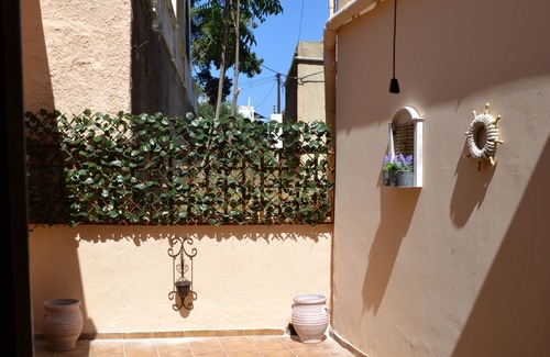 Kamari Haus | gemütliches kalydna haus !!