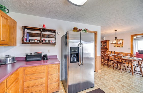 Bethelridge Haus | Cozy Kentucky Getaway w/Panoramic Farm Views!