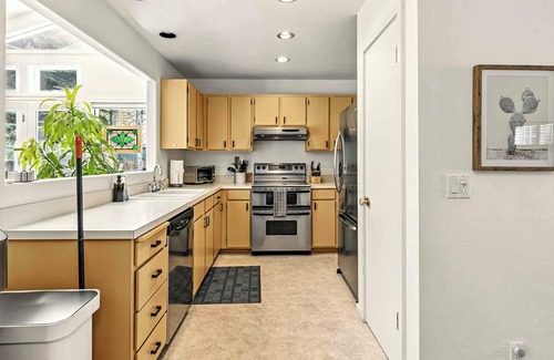 Sun Valley Haus | Cozy Ketchum Home - Dog-Friendly Yard, Hot Tub!