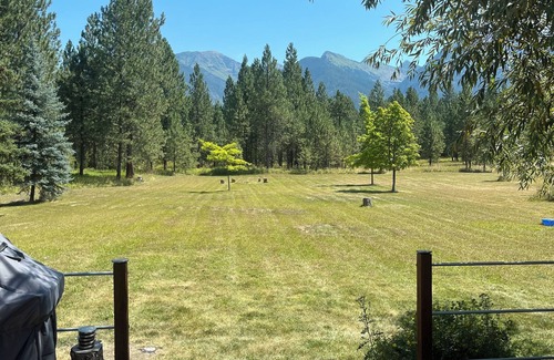 Kicking Horse Kabine | Cozy log cabin on 20 private acres