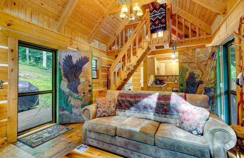 Bean Station Kabine | Cozy Log Cabin on 11 Acres: 3 Mi to Cherokee Lake!