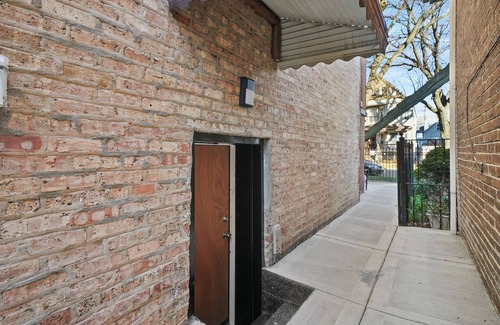 Albany Park Wohnung | Cozy, Modern Garden Unit