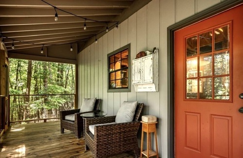 Walnut Mountain Kabine | Cozy Mountain Cabin near Blue Ridge and Ellijay