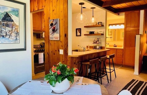 Elkhorn Eigentumswohnung | Studio Condo In der Nähe von Skiliften ... Gehen Sie zum Sun Valley Village!