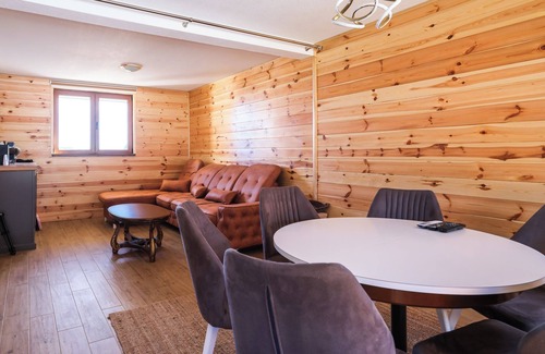 Virak Haus | Cozy mountain house with sauna in the middle of untouched nature