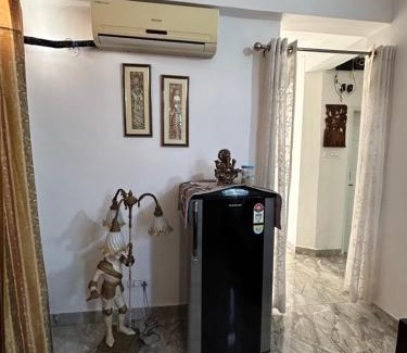 Chandigarh Wohnung | Cozy Nest - Garden Facing Apartment with Kitchen