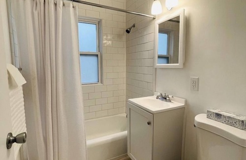 Monona Wohnung | Cozy Newly Renovated Unit 15 Minutes From Downtown