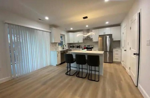 Fort Totten Wohnung | Cozy Newly renovated 2 bedroom 2 bathroom in DC #3