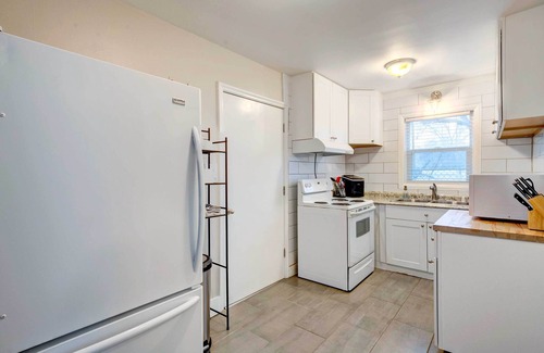 Ogden Haus | Cozy Ogden Cottage: 1 Mi to Downtown!