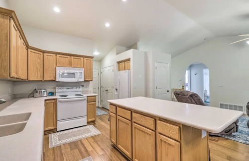 Bonneville Haus | Cozy Orem Gem - Perfect Location