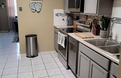 Ormond Ocean Gard Haus | Cozy Ormond Bungalow