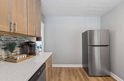 Wheeling Haus | Cozy Outdoor Space + BBQ | LCP Collection