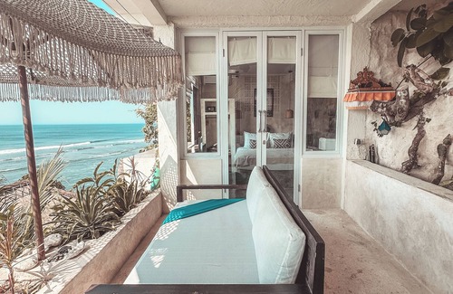 Pecatu Wohnung | Cozy place with Impossible beach view to escape the hectic city! Pet Friendly!