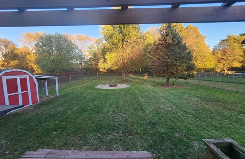 Elkhart Haus | Cozy & Quiet Home with Memory Foam and Pet Friendly with Fenced Yard