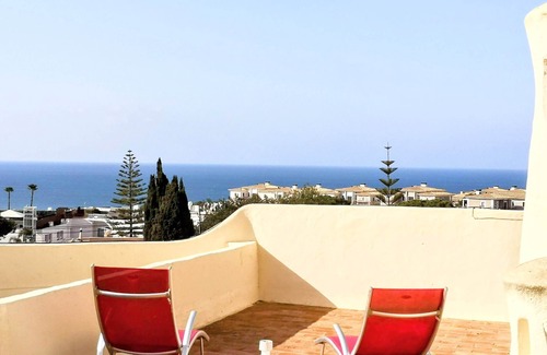 Vale de Covo Wohnung | gemütliche, ruhige, sonnige Wohnung. Gemeinsame Terrasse mit Meerblick.