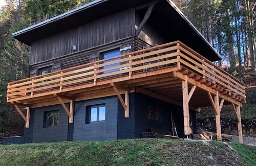 Premanon Skihütte | COSY RENOVATED CHALET und bequem von 4 bis 10 Personen