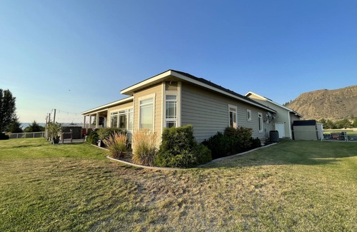 Electric City Haus | Cozy retreat in beautiful Coulee.