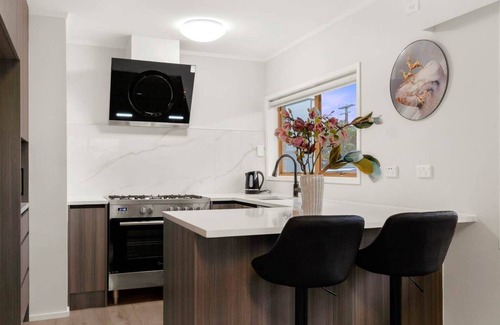 Henderson Haus | Cozy Retreat in Henderson