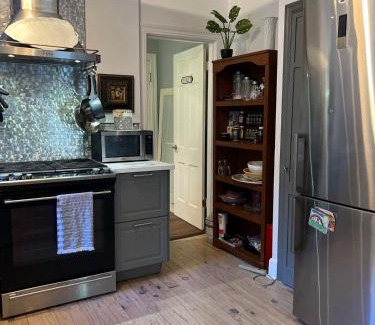 Green Hills Wohnung | cozy retreat in upscale Green Hills in west Nashville