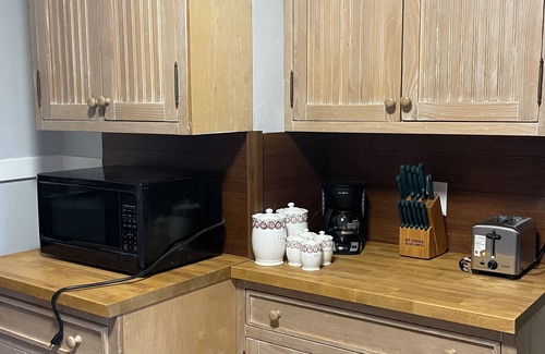 Grand Rapids Wohnung | Cozy retreat ! Spacious family friendly 10 minutes away from downtown