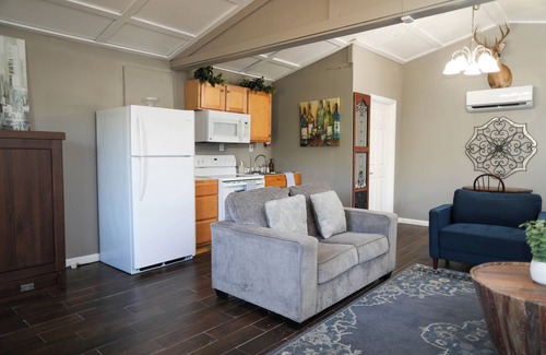 Moscow Haus | Cozy riverfront home!