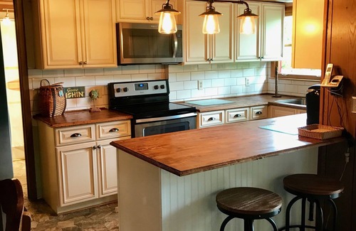 Big Creek Kabine | Neu renovierte, rustikale Hütte!