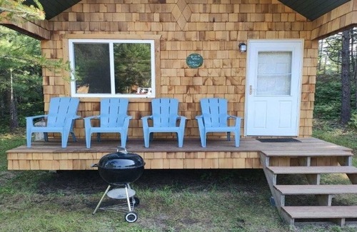Isabella Kabine | Cozy Rustic Sleeping Cabin in Isabella