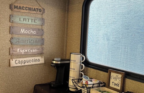 Port Saint Lucie Haus | Cozy RV with AC and WiFi in charming Port St. Lucie