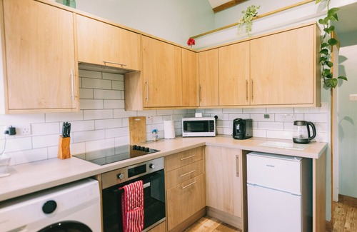 East Dereham Wohnung | Cozy Scarning Apartment for Three
