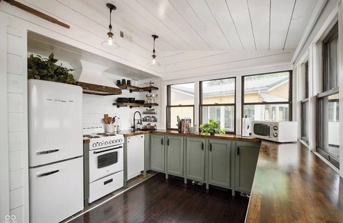 Leesburg Hütte | Cozy & Scenic Lakeside Retreat