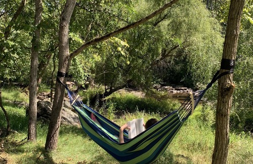Elizabethtown Kabine | Cozy Shepherd’s Hut on Conewago Creek Near Lancaster & Hershey