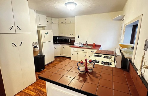 Fleischmanns Wohnung | Cozy Ski 2bd Apt. One mile from Belleayre Mountain.