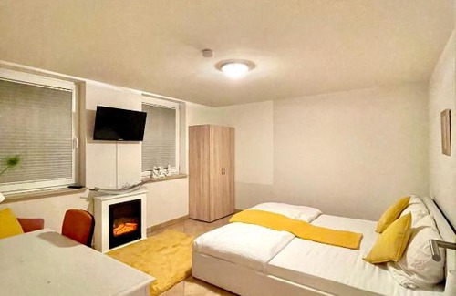 Kolonie Kleinmachnow Wohnung | Cozy Souterrain-Flat with Sauna