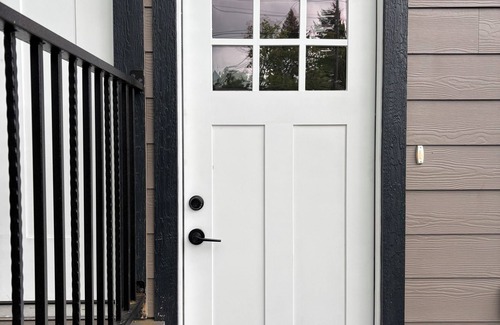 Coeur d'Alene Haus | Cozy space in Couer D’Alene walking distance to downtown and Sanders Beach.