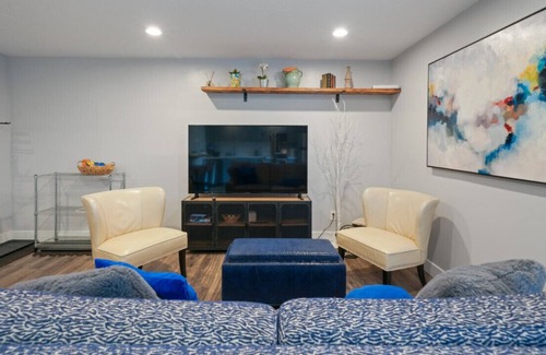 Sandy Wohnung | Cozy Stay w/ Bunk Bed and Game Room