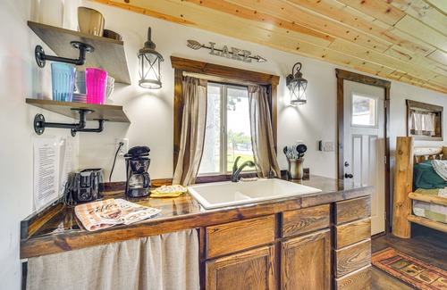 Stone Lake Wohnung | Cozy Studio w/ Community Docks in Stone Lake!