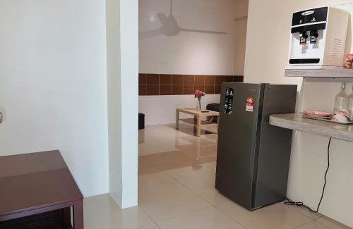 Nibong Tebal Haus | Cozy Suite with Twin Beds & Lounge