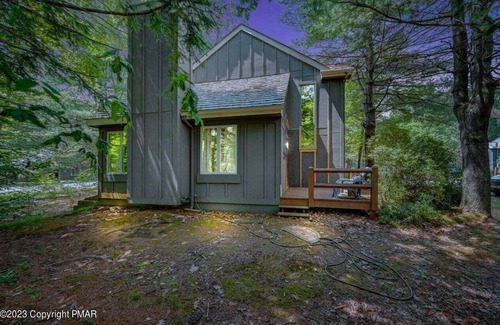 White Haven Haus | Cozy Townhouse in Jack Frost Ski Resort with hot tub