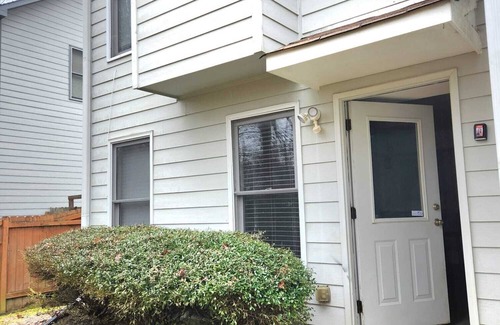 Buford Haus | Cozy Treasure Home with private entrance