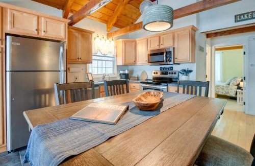 Tuftonboro Haus | Cozy Tuftonboro Home with Deck - Walk to Beaches!