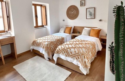 Penacova Haus | Cozy Twin Room in Jasmine Hotel