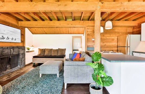 Sunriver Kabine | Cozy Updated Sunriver Cabin, 6 SHARC Passes, Floor to Ceiling Windows, Golf, Swim, Ski, and Explore