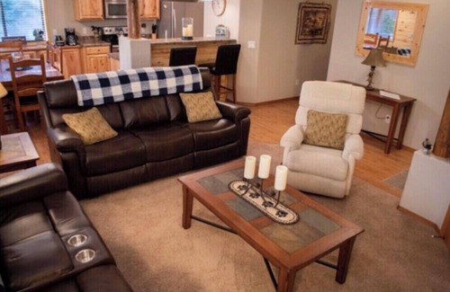 Show Low Eigentumswohnung | Cozy White Mountain Getaway!